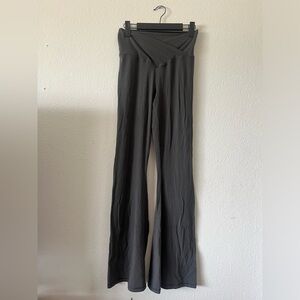 Aerie Gray Leggings for Effortless Style